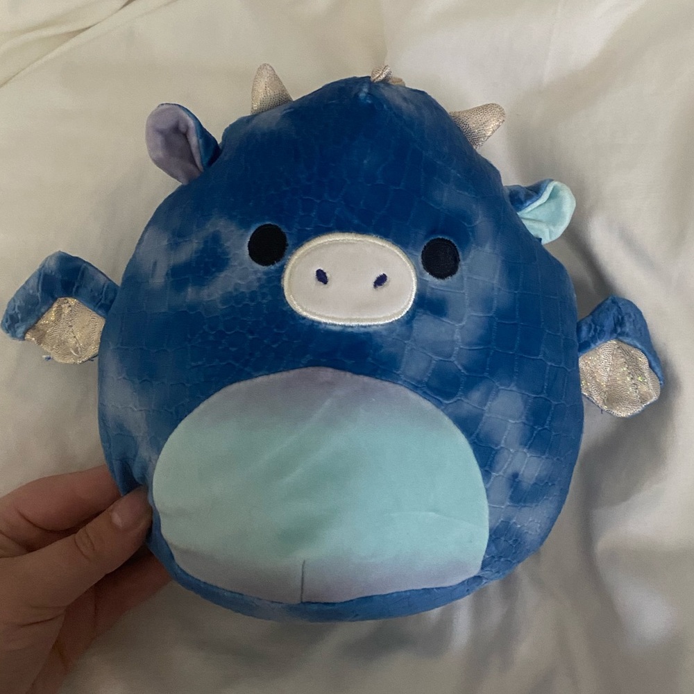 mitchie dragon squishmallow 💙